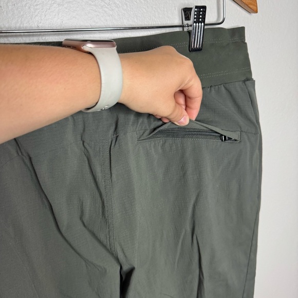 Athleta Trekkie North Jogger Pant Hiking Trail  Arbor Olive #405726 - Picture 11 of 15